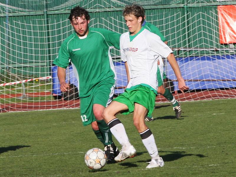 Fotbalové utkání krajského přeboru mužů / FK Slavoj Český Krumlov - Sokol Čížová 0:1.