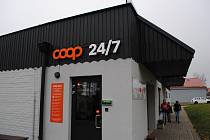 Prodejna COOP ve Velešíně funguje v režimu 24/7.