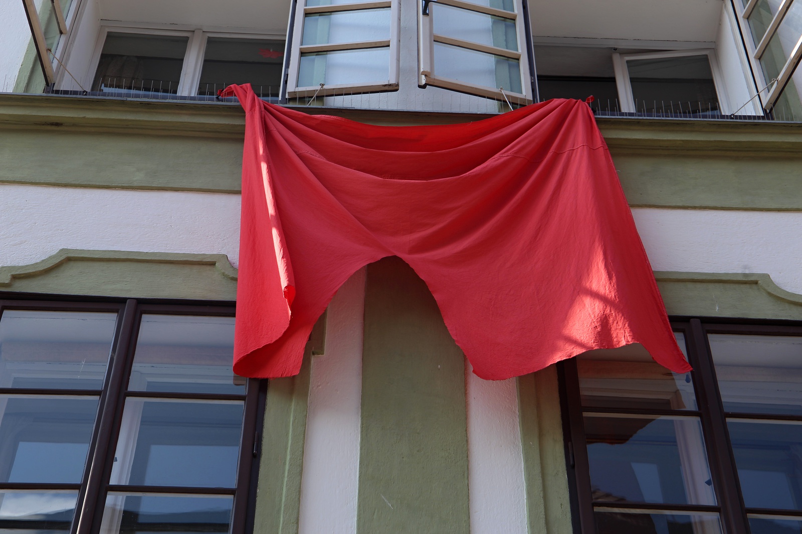 V Krumlově zavlály červené trenýrky. Na Plášťáku a na Latránu -  Jindřichohradecký deník