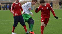 Generálka: FK Slavoj Český Krumlov (v bílém) - SK Jankov 2:0 (1:0).