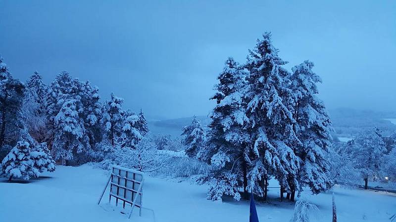 Spíše Kanadu připomíná dnes Lipno nad Vltavou.