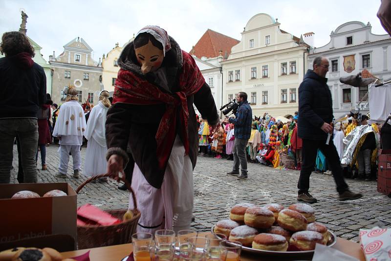 Masopustní průvod v Českém Krumlově se koná v režii Základní umělecké školy.