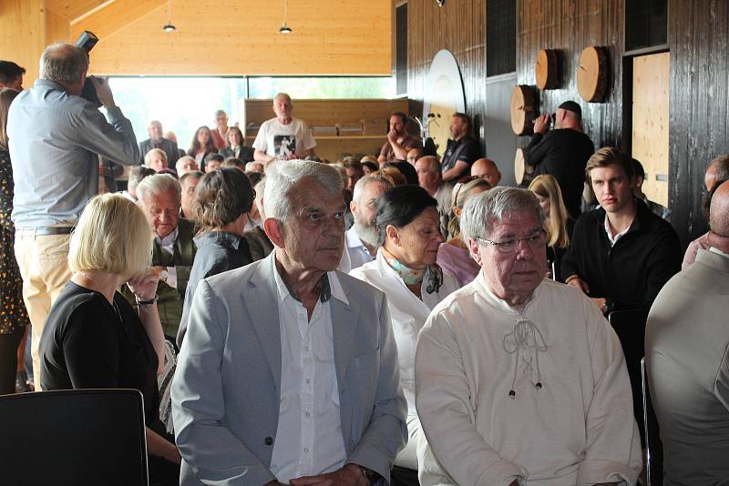 Křest nové knihy Boleticko, krajina zapomenuté Šumavy, uspořádalo Museum Fotoateliér Seidel na Olšině.