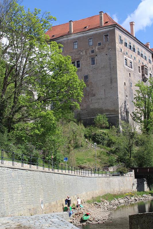 Český Krumlov o prvním májovém víkendu.