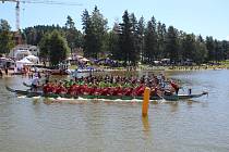 Lipno Sport Fest 2020 vyvrcholil závodem dračích lodí.