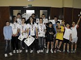 Početná žákovská výprava krumlovského oddílu SK Badminton vybojovala na letošním krajském přeboru kategorie U15 bohatou sbírku jedenácti cenných kovů.