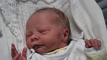 Karel Švec, tak zní jméno chlapečka, který se narodil Kateřině Švecové 25. prosince 2019 v 6.29. Její prvorozený syn přišel na svět v českokrumlovské porodnici s hmotností 2 530 gramů a 46 centimetrů.