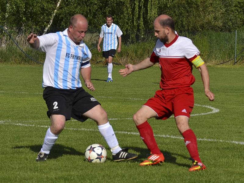 I. B třída (skupina A) - 23. kolo: Sokol Křemže (v červeném) - FC Šumava Frymburk 0:1 (0:0).