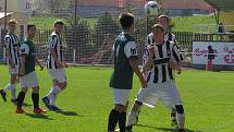 I.A třída dorostu – 14. kolo: SK Jankov (zelené dresy) – FK Spartak Kaplice / FK Dynamo Vyšší Brod 0:0, na penalty 3:4.