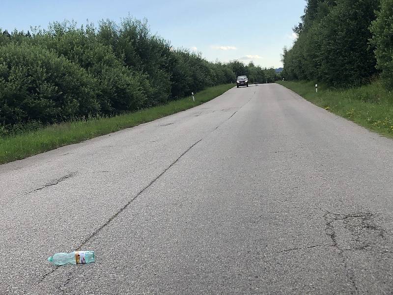 Nebezpečí hrozí těm, kdo vstupují mimo povolené cesty do boletického vojenského prostoru. A někteří civilisté si pletou Boleticko se smeťákem.