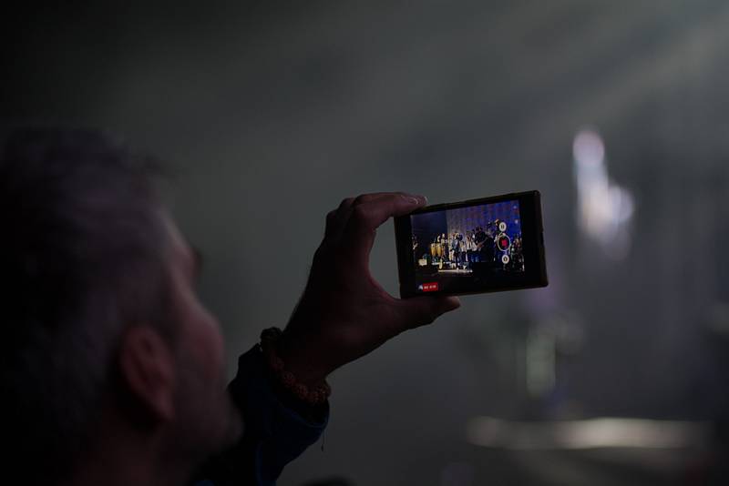 Atmosféra na festivalu Hrady CZ v Rožmberku na Českokrumlovsku je úžasná, déšť nevadí.