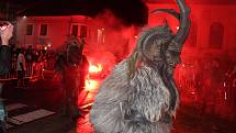 Diváci se během Krampus show Kaplice náramně dobře bavili.