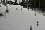 Ve Skiareálu Lipno zahájili v neděli 5. prosince 2021 další lyžařskou sezónu.