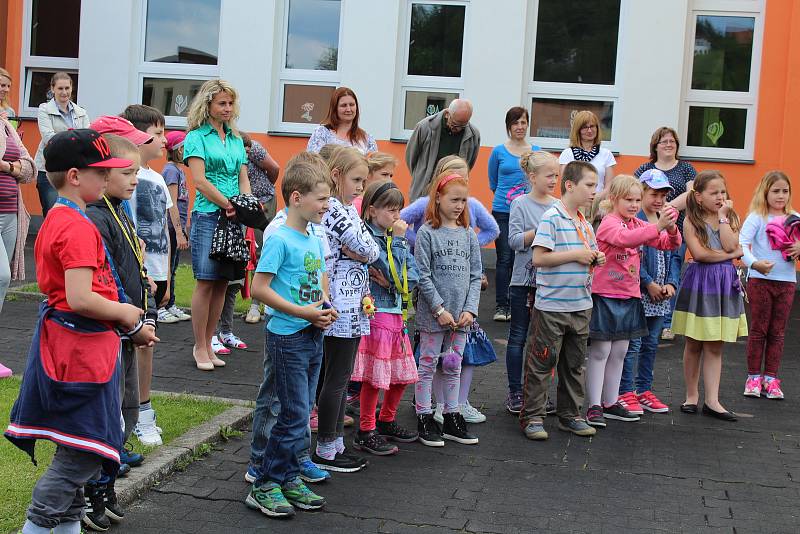 Otevření nově upravené dendrologické stezky v Základní škole Plešivec v Českém Krumlově.