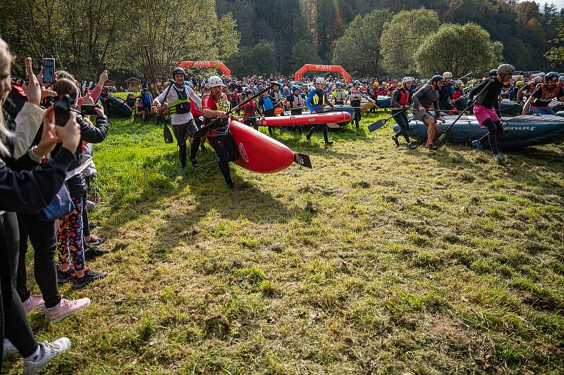 Start soutěžních kategorií z Rožmberka nad Vltavou