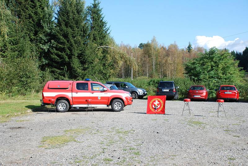 Záchranářští psi s psovody měli na Spáleništi mistrovství České republiky.