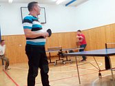 Turnaje ve stolním tenise v Rožmberku se účastnila dvacítka hráčů.