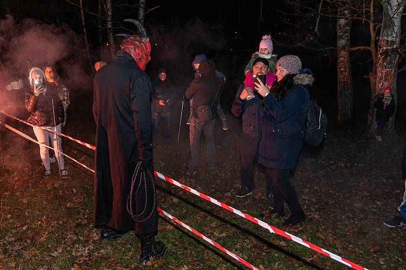 Krampusáci děsili svým zjevem ve Vyšším Brodě.