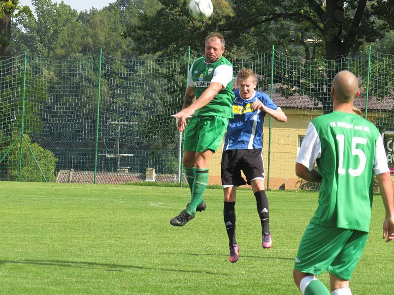 Oblastní I.B třída (skupina A) - 7. kolo (6. hrané). FK Boršov nad Vltavou (zelené dresy) - FK Spartak Kaplice 3:1 (1:0).