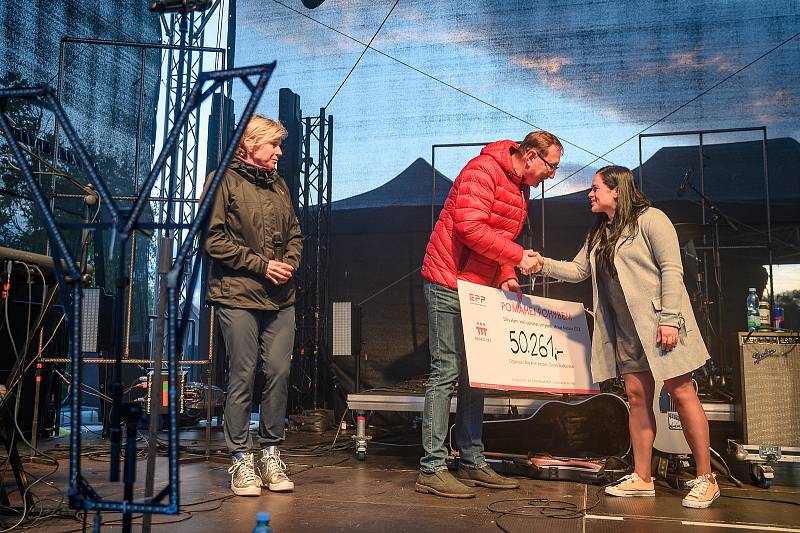 Kulturní závěr Lipno Sport Festivalu vyvrcholil s Tata Bojs.