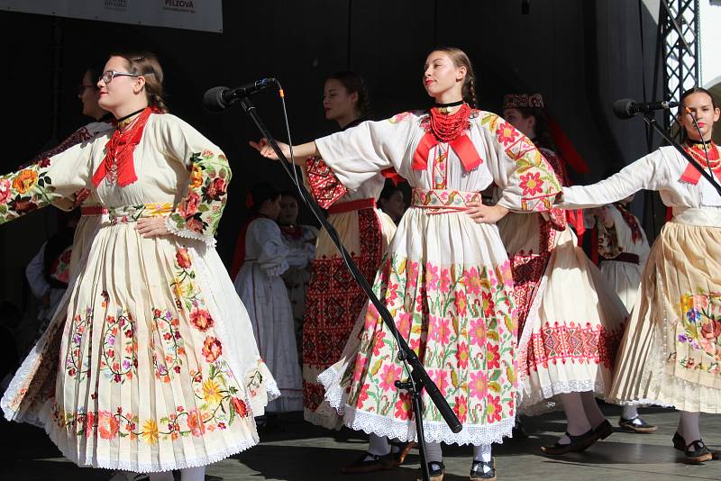 Vystoupení chorvatského souboru Kulturno umjetničko društvo "Ivančice".