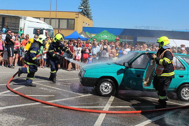 Oslavy Sboru dobrovolných hasičů ve Velešíně.