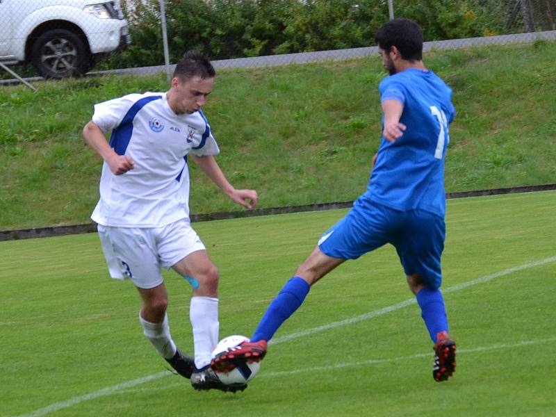 I.B třída - 2. kolo (1. hrané): Vltavan Loučovice (bílé dresy) - FC Šumava Frymburk 4:2 (0:1).