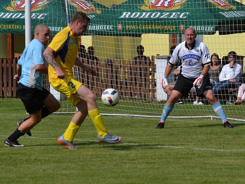 I.B třída (skupina A) - 5. kolo (4. hrané): SK Zlatá Koruna (modré dresy) - Vltavan Loučovice 1:1 (0:1).