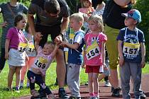 Tradičního závodu se zúčastnilo osm desítek atletických nadějí od nejmladšího předškolního věku (na snímku) až po juniory.