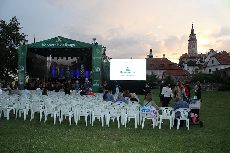 Festivalovou zónu v Českém Krumlově zahájil koncert Wild Symphony v podání Jihočeského symfonického orchestru.