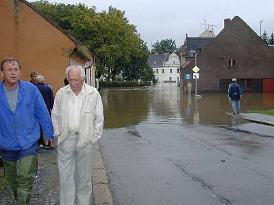 Obyvatele domů na Bělidle zasáhla povodeň jako jedny z prvních občanů Kaplice.