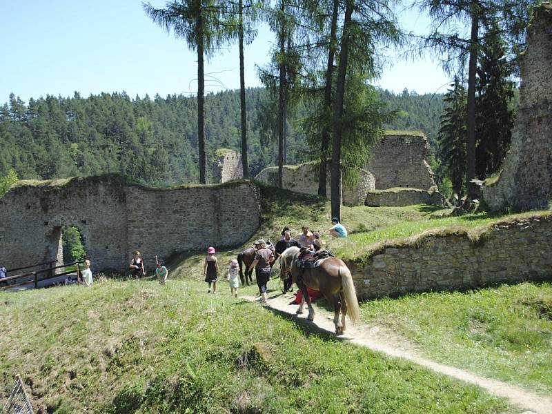 Středověký den na hradě Pořešín.