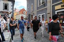 Český Krumlov o prodlouženém červencovém víkendu.