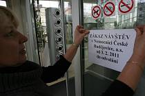 Kvůli chřipkové epidemii trvá v českobudějovické nemocnici zákaz návštěv.