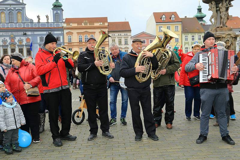 Benešovský masopust na budějovickém náměstí.