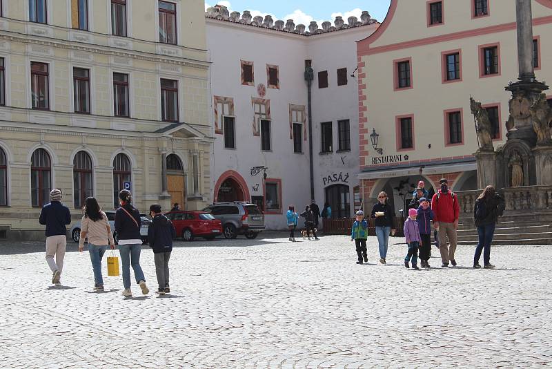 Český Krumlov o prvním májovém víkendu.