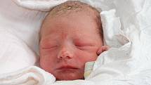 Tříletý Jiřík má od 15. května 2015 brášku. Jan Jungvirt se narodil dvě minuty před třetí hodinou ranní, měřil 49 centimetrů a vážil 3255 gramů. Rodiči obou dětí jsou Zdeňka a Jiří Jungvirtovi ze Zlaté Koruny. Tatínek u porodu asistoval.