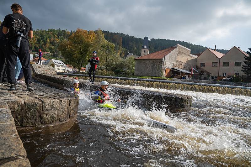 Start soutěžních kategorií z Rožmberka nad Vltavou