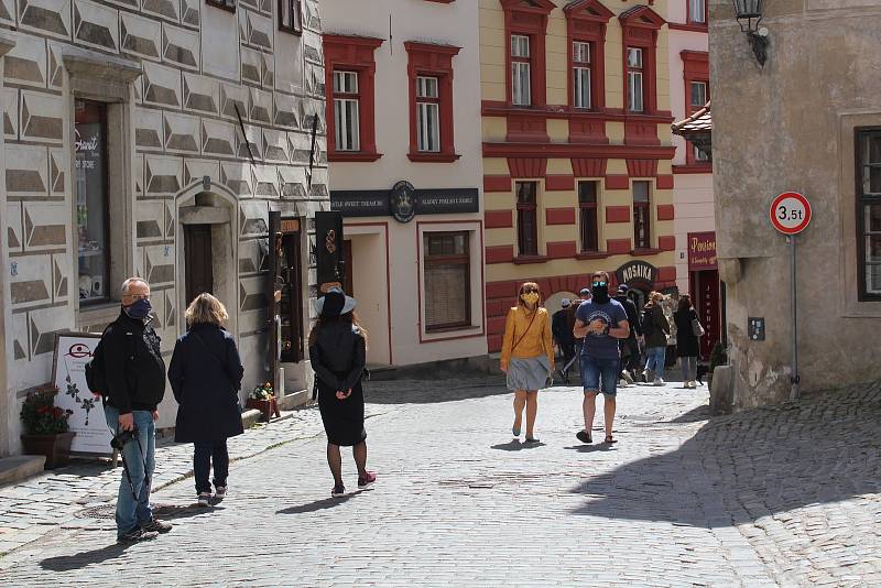 Český Krumlov o prvním májovém víkendu.