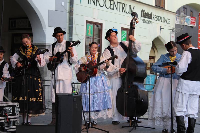 Vystoupení chorvatského souboru Kulturno umjetničko društvo "Ivančice".