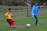 Okresní přebor muži - 2. kolo: Sokol Chvalšiny (žlutočervené dresy) - Sokol Kájov 4:1 (2:1).