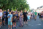 Mítink Andreje Babiše ve Frymburku čelil hlasitému protestu svých odpůrců