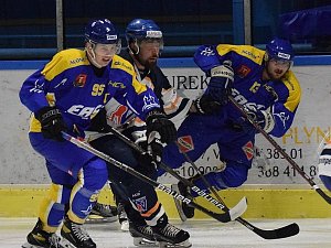 Hokejisté Milevska potvrdili v 20. kole krajské ligy roli favorita a poslední Božetice porazili vysoko 8:1.