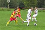 Oblastní I.B třída (skupina A) - 6. kolo (5. hrané). FK Spartak Kaplice (bíločerné dresy) - TJ Sokol Kamenný Újezd 5:1 (3:0).