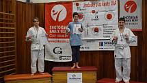 Mikulášský turnaj, poslední z letošní série turnajů Jihočeského svazu japonského karate, pořádal českokrumlovský Shotokan karate klub.