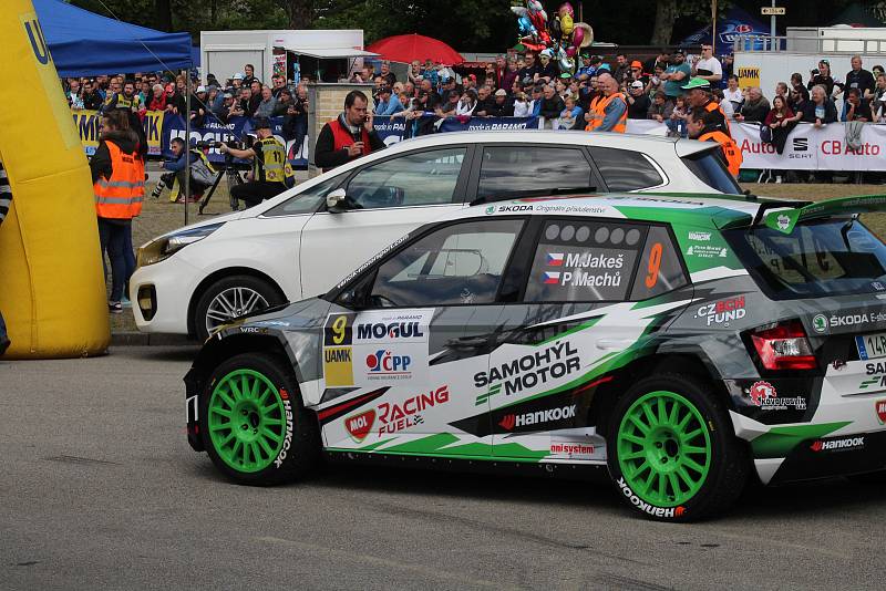 Rallye Český Krumlov nebude mít své centrum na českobudějovickém výstavišti, kde našlo zázemí od roku 2007, ale přesune se na letiště v Plané.