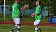 Ondrášovka KP muži – 2. kolo: FK Slavoj Český Krumlov (zelené dresy) – FK Protivín 1:0 (1:0).