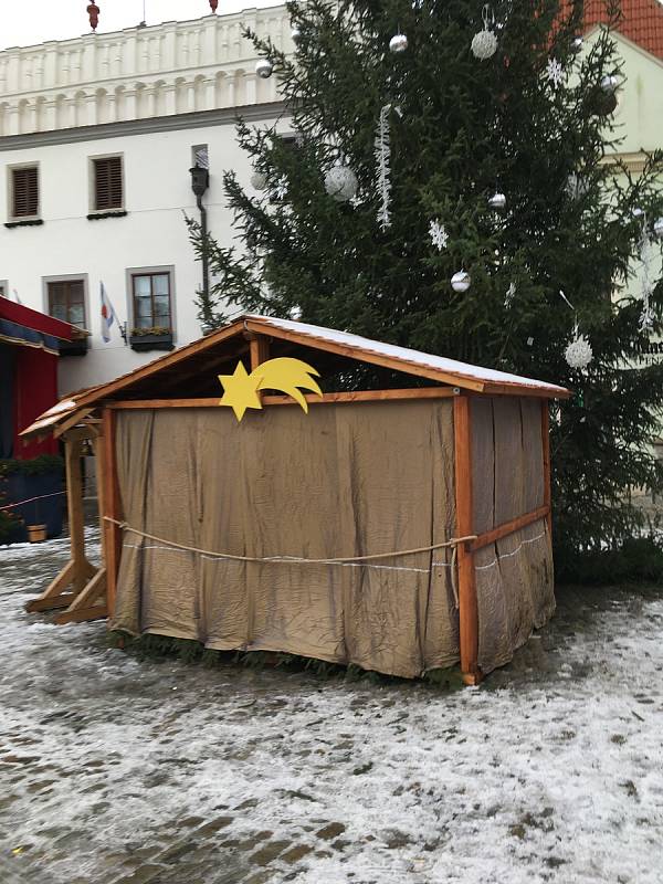 Českokrumlovský betlém mají "na svědomí" učitelé a studenti Střední uměleckoprůmyslové školy sv. Anežky České.