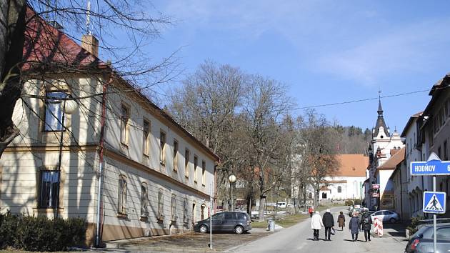 Radnice v Horní Plané dostane nová okna.