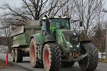 Protestní akce zemědělců plánovaná na středu 2. února byla zrušená. Snímek je z protestní jízdy traktorů na Českokrumlovsku. 